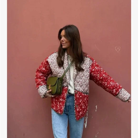 Red Multi Floral Puffer Quilted Jacket - Picture 3 of 6